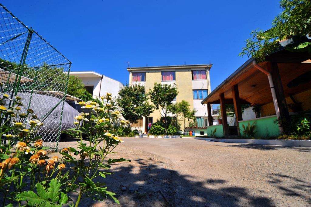 Pemaj Hostel Shkodër Exteriér fotografie